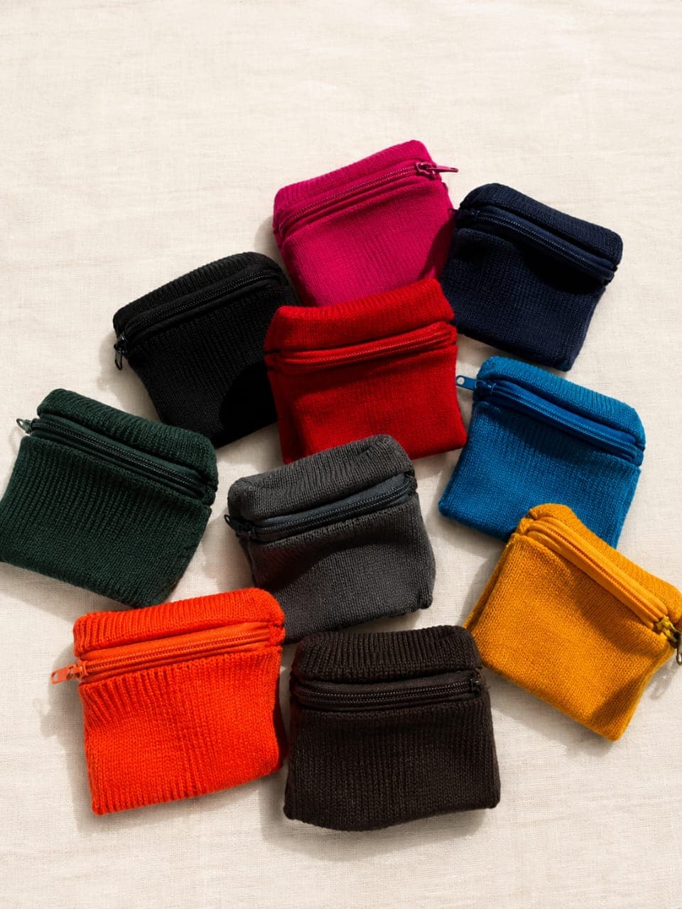 Thee Nele wristband wallets in 11 colours